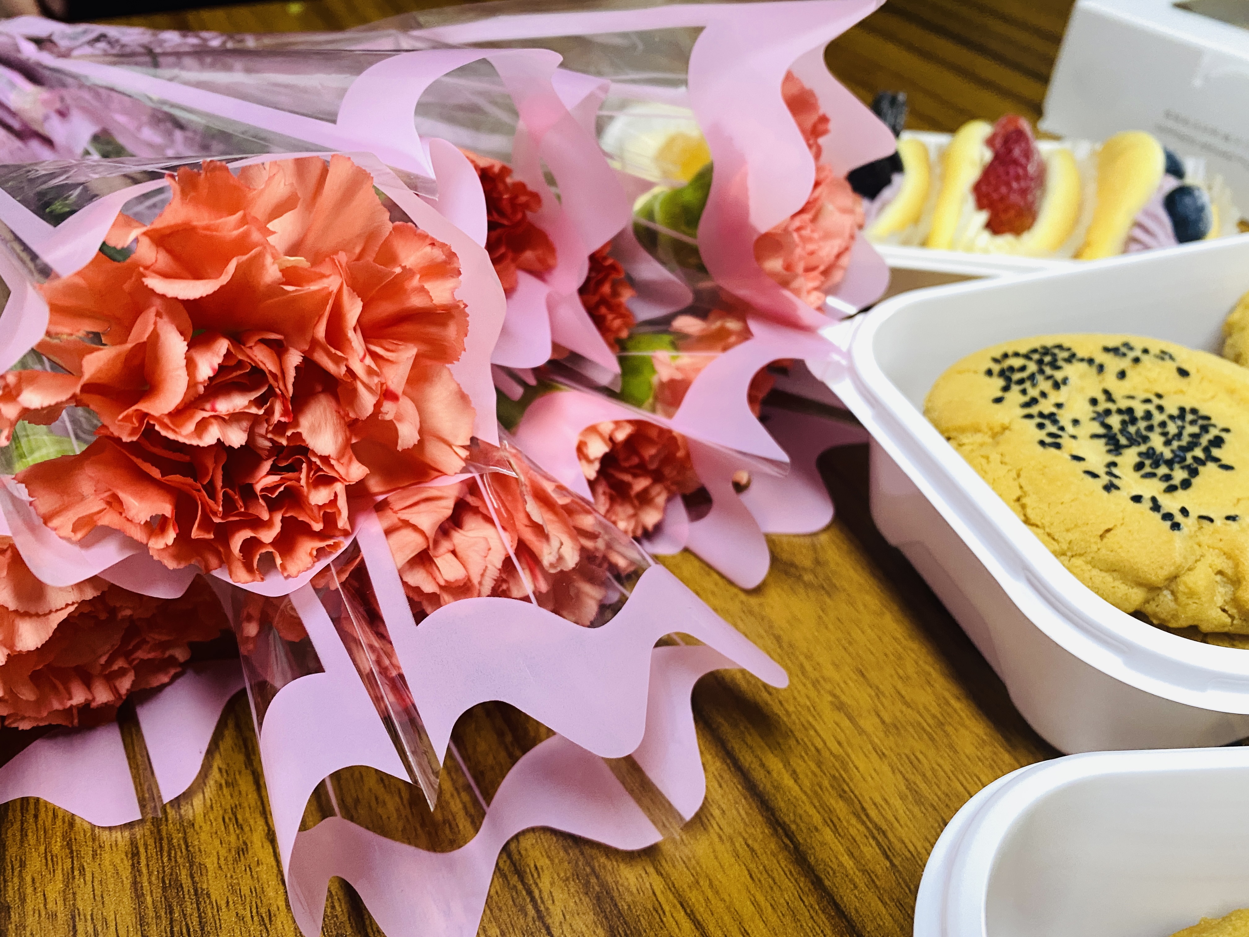 吉瑞祥激光祝所有女神們節(jié)日快樂！